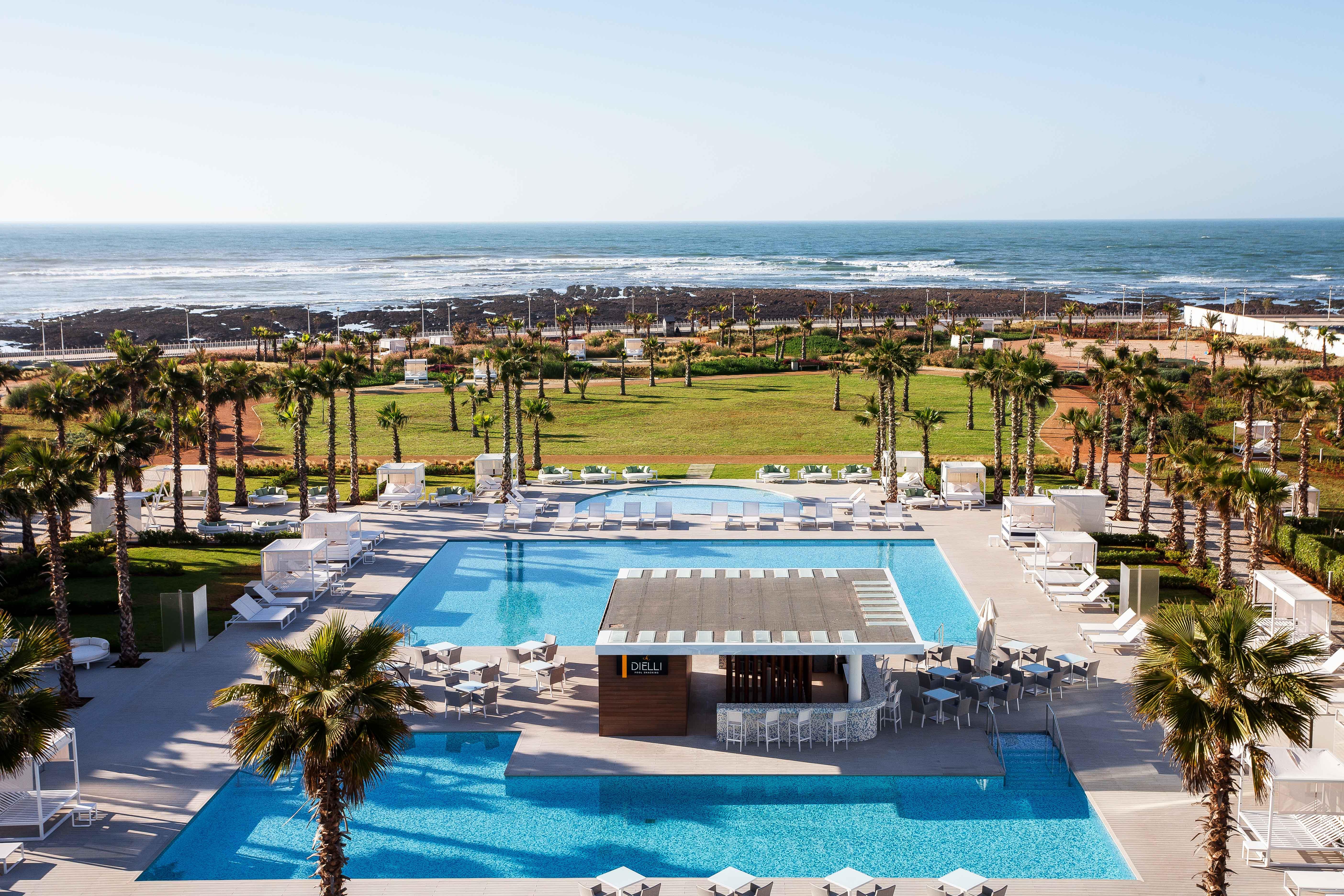 The View Bouznika Hotel Exterior photo The pool at the Royal Mirage Hotel